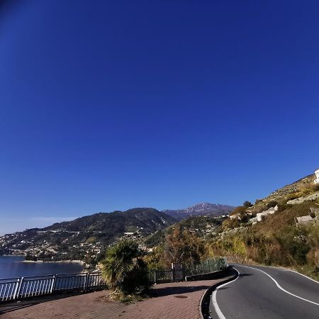 Romantic Casa Lorenzina Affittacamere Ventimiglia Zewnętrze zdjęcie