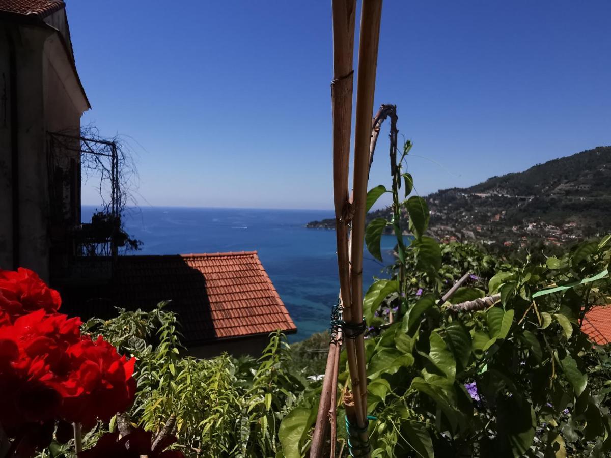 Romantic Casa Lorenzina Affittacamere Ventimiglia Zewnętrze zdjęcie